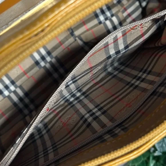 Vintage Burberrys Mustard Leather Satchel – Equestrian Knight - Picture 6 of 16